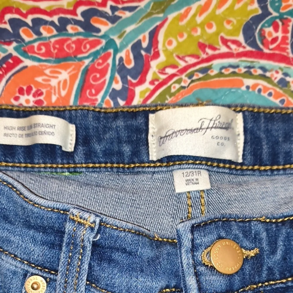 Universal Thread High Rise Blue Jeans - Picture 2 of 3